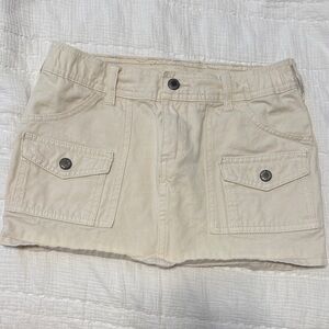 J Galt Casual Cream Mini Skirt with Pockets